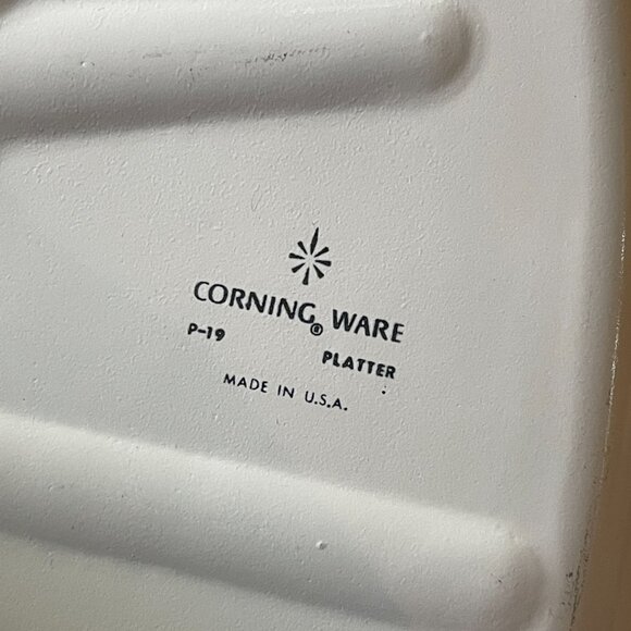 Vintage 1960s Corning Cornflower Blue P19 oval meat/turkey Platter - Picture 4 of 6